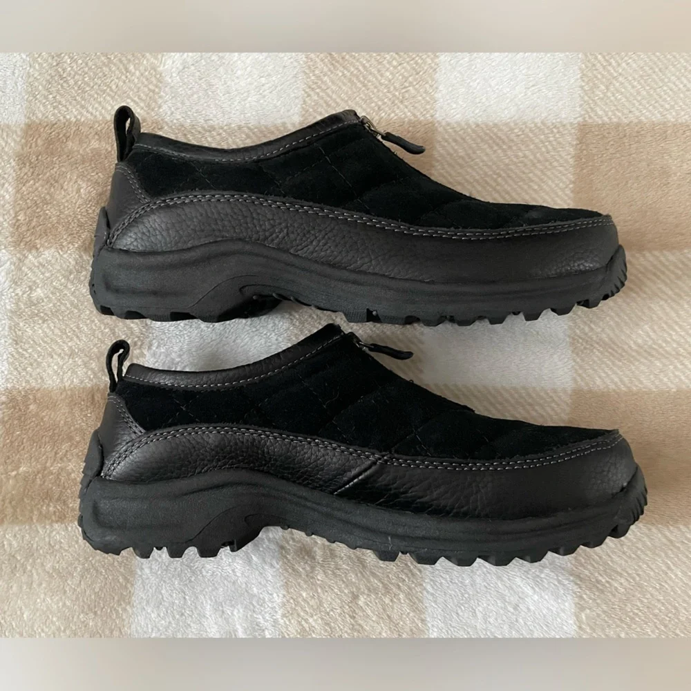 Lands End Leather Quilted Shoe size 7 Black Womens Casual Shoes New in Box